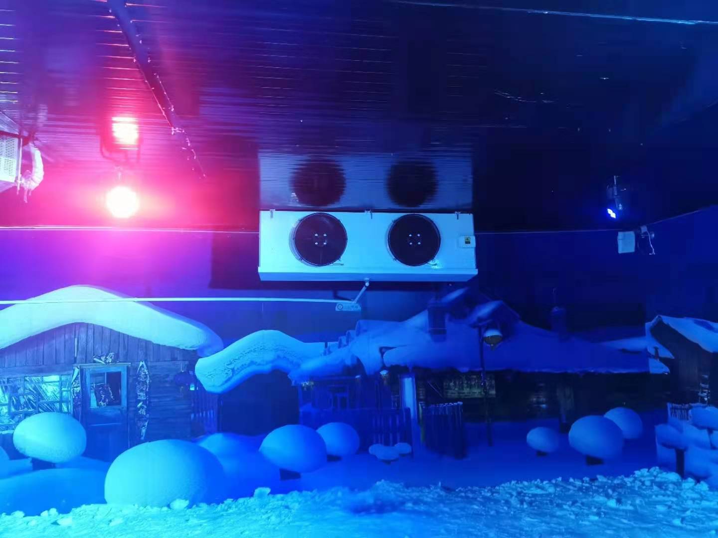 滑雪場(chǎng)，室內(nèi)冰雪世界冷庫(kù)歡樂(lè)谷建造